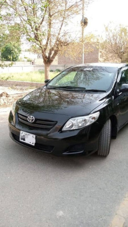 toyota-corolla-gli-2010-excellent-condition-big-11