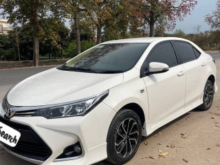toyota-corolla-altis-2023