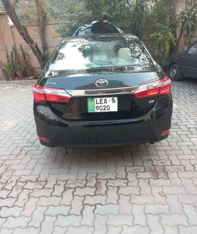 toyota-corolla-xli-2016-big-4