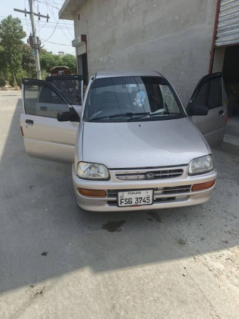 daihatsu-cuore-2005-big-6