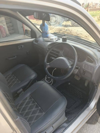 daihatsu-cuore-2005-big-5
