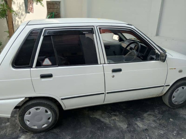 suzuki-alto-2011-big-9