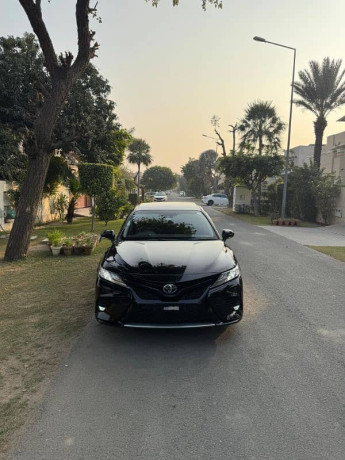toyota-camry-2023-big-0