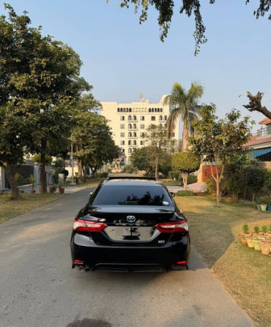 toyota-camry-2023-big-4