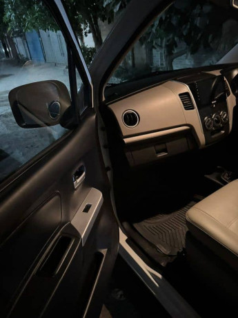 suzuki-wagon-r-2024-big-9