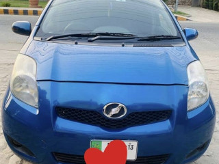 toyota-vitz-2009
