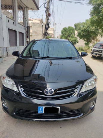 toyota-corolla-xli-2013-chat-piller-geniune-rest-spry-for-fresh-look-big-9