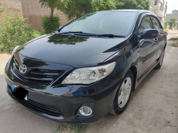 toyota-corolla-xli-2013-chat-piller-geniune-rest-spry-for-fresh-look-big-2