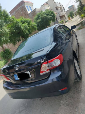 toyota-corolla-xli-2013-chat-piller-geniune-rest-spry-for-fresh-look-big-6
