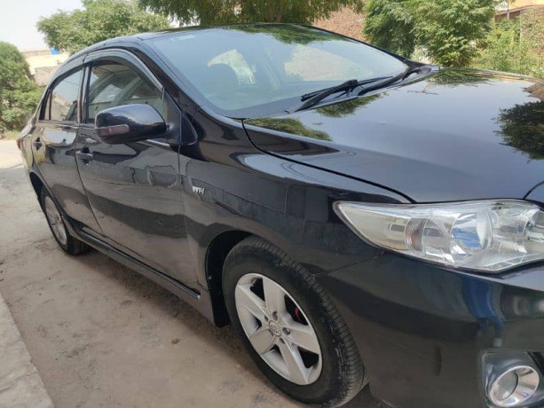 toyota-corolla-xli-2013-chat-piller-geniune-rest-spry-for-fresh-look-big-7