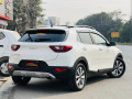 kia-stonic-ex-2022-small-2