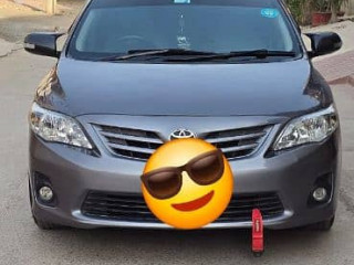 toyota-corolla-gli-2013