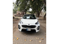 kia-sportage-2022-small-0