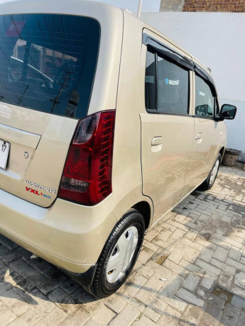 suzuki-wagon-r-vxl-2017-big-3