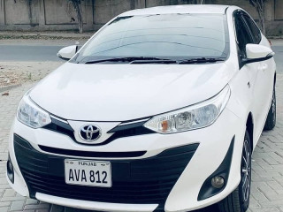 toyota-yaris-13-ativ
