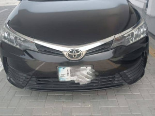 toyota-carola-2019-model-black-color