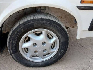 toyota-corolla-1982