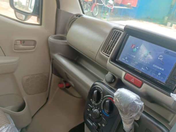 suzuki-every-20192024-japanese-big-4