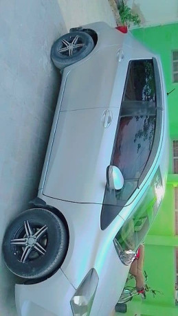 toyota-vitz-2014-big-3
