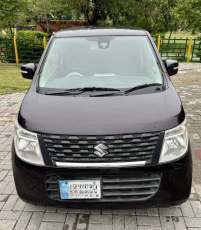 suzuki-wagon-r-fa-2015-big-0