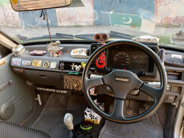 suzuki-mehran-vxr-2018-big-5