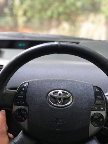 toyota-prius-2008-big-12