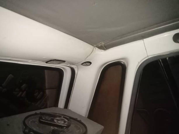 suzuki-mehran-vxr-2004-big-16