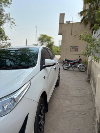 toyota-yaris-2022-13-ativ-big-7
