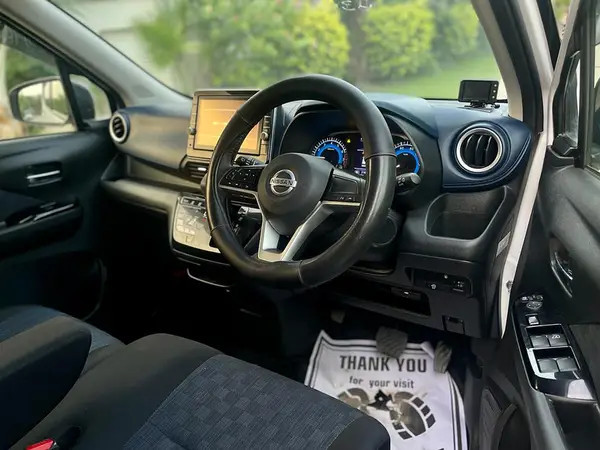 nissan-dayz-highway-star-20202023-big-5