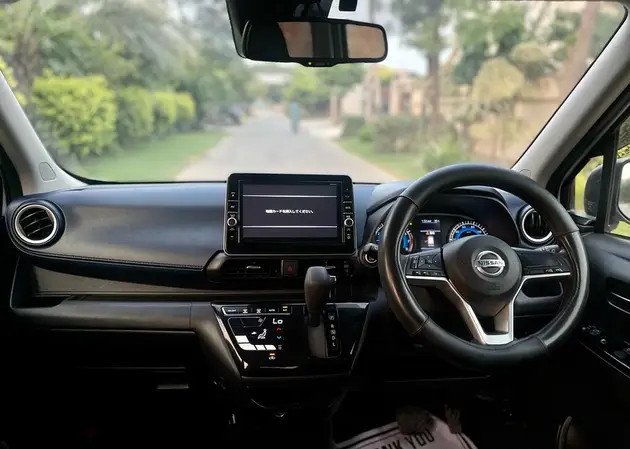 nissan-dayz-highway-star-20202023-big-3