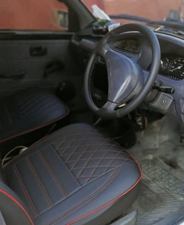 daihatsu-cuore-2008-big-9