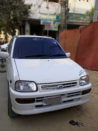 daihatsu-cuore-2008-big-6