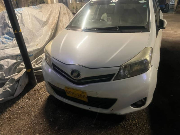 toyota-vitz-2012-reg-2015-big-10