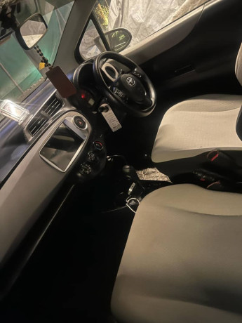 toyota-vitz-2012-reg-2015-big-6