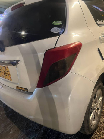 toyota-vitz-2012-reg-2015-big-11