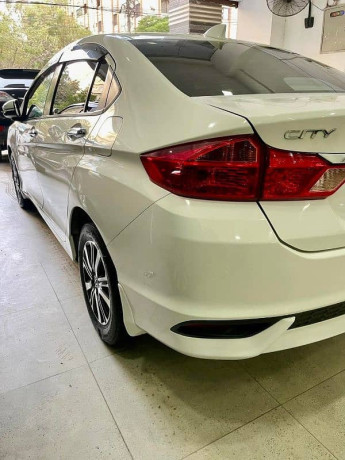 honda-city-aspire-2022-big-5