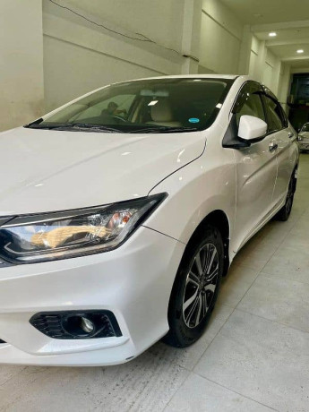 honda-city-aspire-2022-big-2