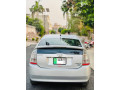 prius-15-small-3