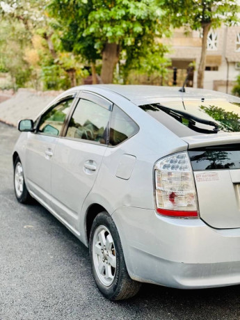 prius-15-big-8