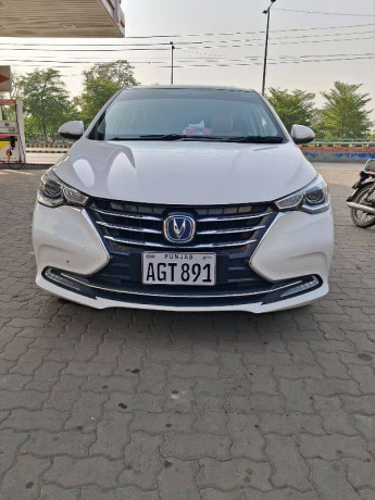 changan-alsvin-2021-big-0