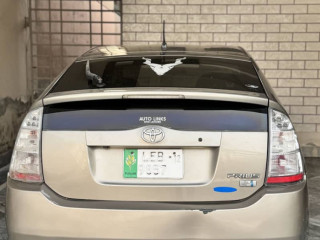 toyota-prius-1500cc