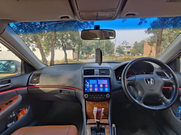 honda-accord-2003-big-7