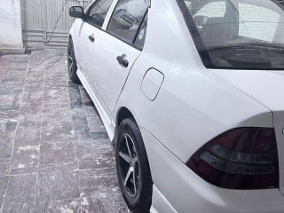 toyota-corolla-xe-2001