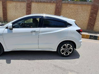 honda-vezel-2017