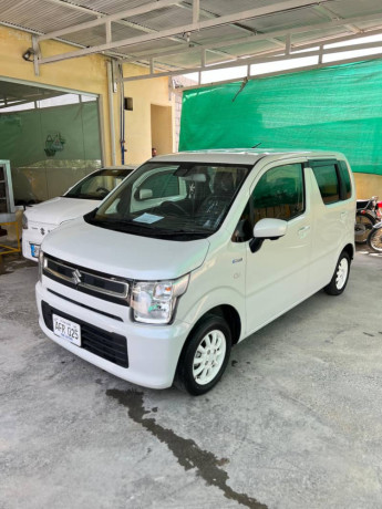 suzuki-wagon-r-fz-2021-model-big-2