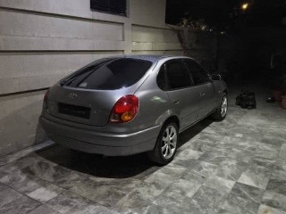 toyota-corolla-1999