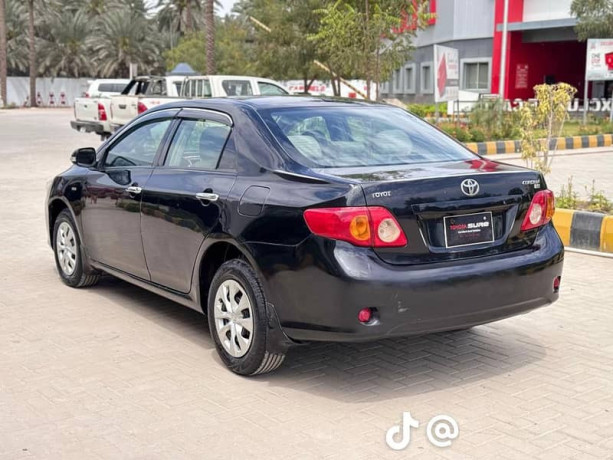 corolla-2011-big-5