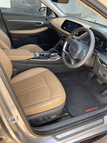 hyundai-sonata-2021-20-registration-2022-big-12