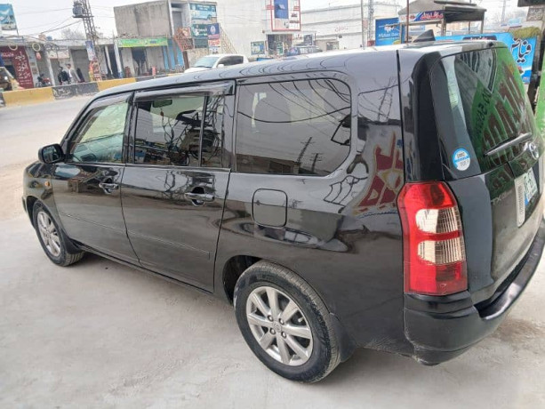 toyota-succeed-2006-big-1