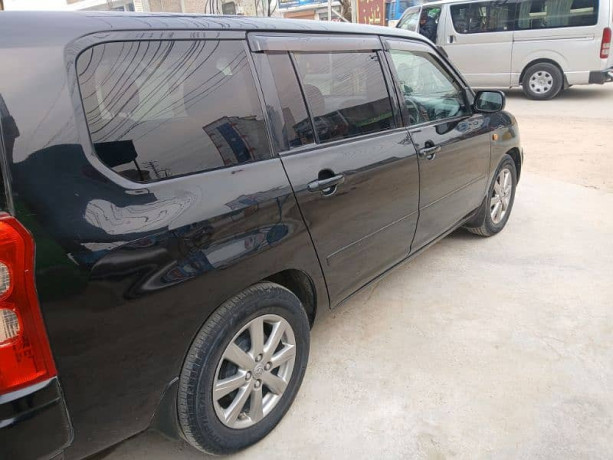 toyota-succeed-2006-big-4
